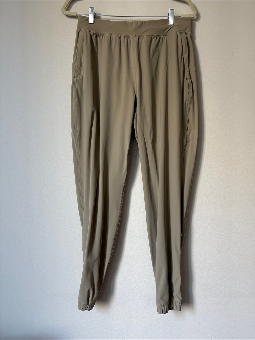 lululemon athletica Women's Track Joggers - Khaki